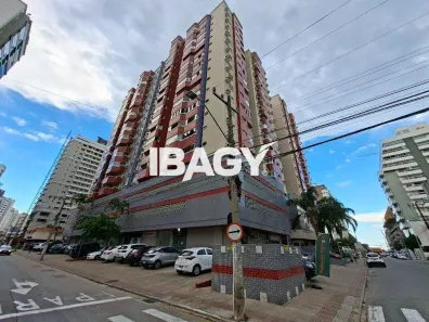 Apartamento com 3 Quartos para alugar, 139m² no Campinas, São José
