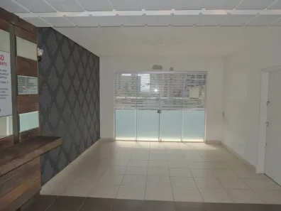 Sala Comercial para alugar, 140m² no Portão, Curitiba