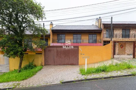 Sobrado com 3 Quartos para alugar, 210m² no São Lourenço, Curitiba