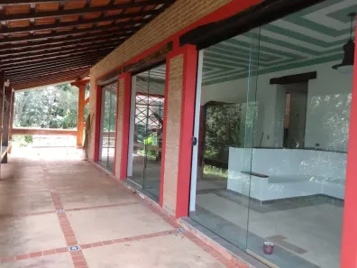 Fazenda/Sítio com 5 Quartos à venda, 1163m² no Botujuru, Mogi das Cruzes