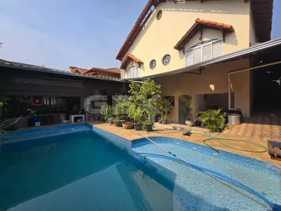Casa com 4 Quartos à venda, 148m² no Morada Nova, Divinópolis