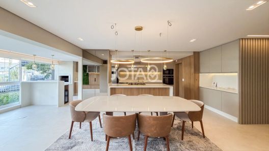 Apartamento com 3 Quartos à venda, 158m² no Água Verde, Curitiba
