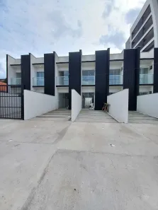 Sobrado com 2 Quartos à venda, 67m² no Iririú, Joinville