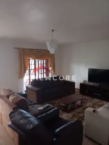 Casa com 3 Quartos à venda, 400m² no Boa Vista, Curitiba