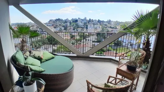 Cobertura com 4 Quartos à venda, 387m² no Vinhedos, Caxias do Sul
