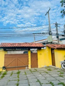 Casa com 2 Quartos à venda, 76m² no Manoel Correa, Cabo Frio