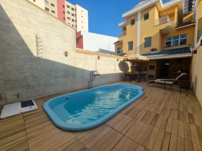 Sobrado com 3 Quartos à venda, 298m² no Vila Assunção, Santo André