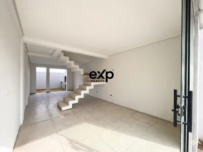 Sobrado com 2 Quartos à venda, 67m² no Sítio Cercado, Curitiba