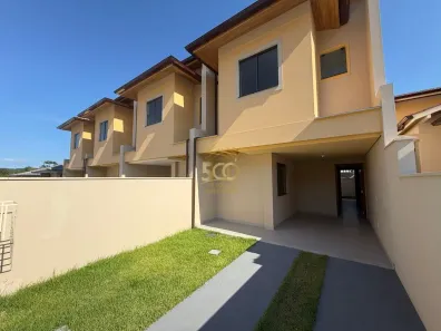 Sobrado com 2 Quartos à venda, 105m² no Forquilhas, São José