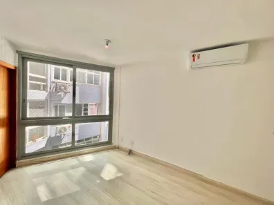 Apartamento com 2 Quartos à venda, 73m² no Centro Histórico, Porto Alegre