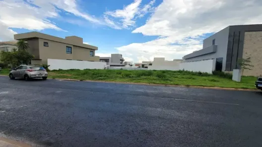 Lote/Terreno à venda, 882m² no Nova Uberlândia, Uberlândia