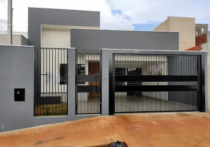 Casa com 3 Quartos à venda, 135m² no Parque Industrial 200, Maringá