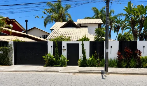 Casa com 3 Quartos à venda, 193m² no Campeche, Florianópolis