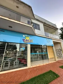 Imóvel Comercial com 6 Quartos à venda, 530m² no Jardim Laura, Campo Mourão