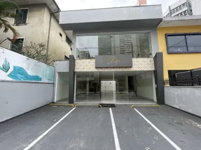 Ponto Comercial para alugar, 229m² no Boqueirão, Santos
