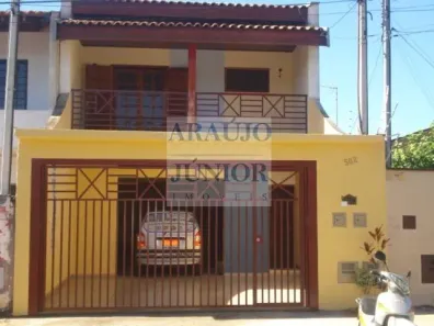 Sobrado com 3 Quartos à venda, 220m² no Vila Mariana, Americana