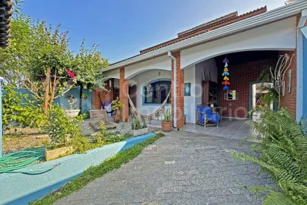 Casa com 3 Quartos à venda, 180m² no Parque Balneario Oasis, Peruíbe