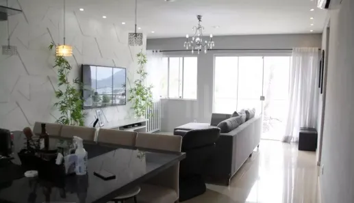 Casa de Condomínio com 4 Quartos à venda, 240m² no São Francisco, Niterói