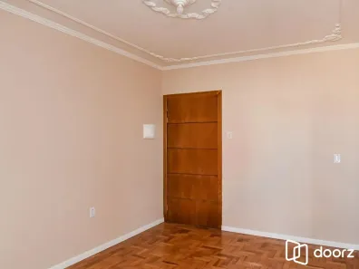 Apartamento com 2 Quartos à venda, 59m² no Vila Ipiranga, Porto Alegre