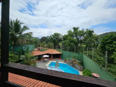 Sobrado com 4 Quartos à venda, 700m² no Morro Nova Cintra, Santos