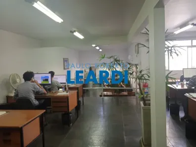 Casa com 7 Quartos para alugar, 400m² no Alto da Lapa, São Paulo
