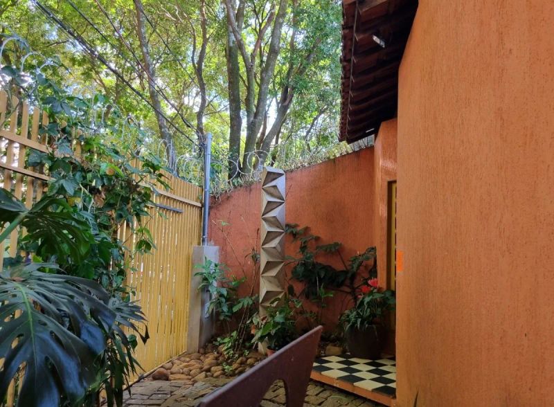 Casa com 4 quartos — Serra, Belo Horizonte