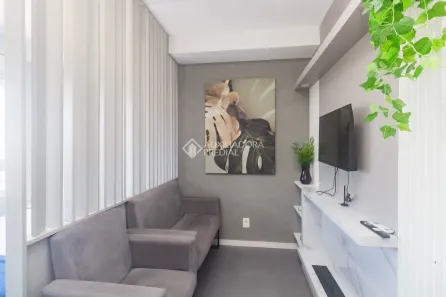 Apartamento com 1 Quarto para alugar, 27m² no Partenon, Porto Alegre