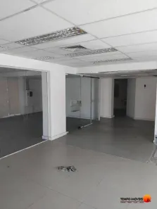 Ponto Comercial para alugar, 100m² no Piratininga, Niterói