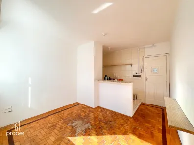Apartamento com 2 Quartos para alugar, 61m² no Centro, Pelotas