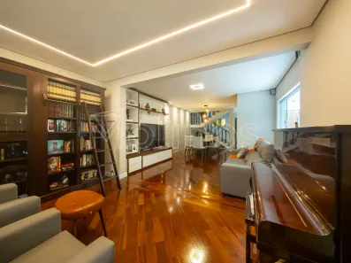 Sobrado com 3 Quartos à venda, 260m² no Cidade Mãe do Céu, São Paulo