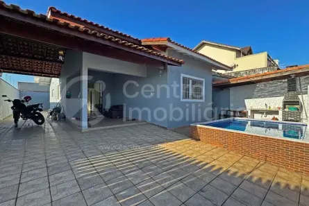 Casa com 3 Quartos à venda, 133m² no Jardim Tres Marias, Peruíbe
