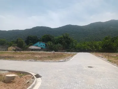 Lote/Terreno à venda, 180m² no Vargem Pequena, Rio de Janeiro