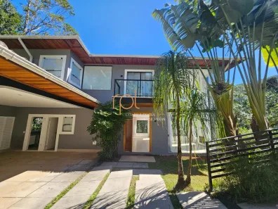 Casa com 3 Quartos à venda, 398m² no Mosela, Petrópolis