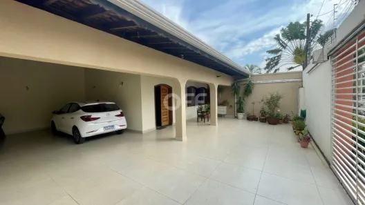 Casa com 3 Quartos à venda, 277m² no Jardim Santa Genebra, Campinas