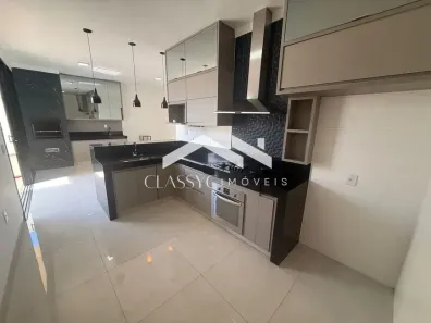 Casa de Condomínio com 3 Quartos para alugar, 220m² no Novo Mundo, Uberlândia
