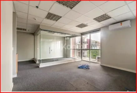 Sala Comercial à venda, 92m² no Água Branca, São Paulo