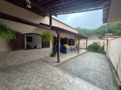 Casa de Condomínio com 3 Quartos à venda, 360m² no Engenho Pequeno, São Gonçalo