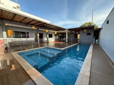 Casa com 3 Quartos à venda, 375m² no Estância dos Ipês, Uberaba