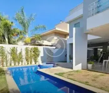 Casa de Condomínio com 3 Quartos à venda, 300m² no Jardim Itália, Cuiabá