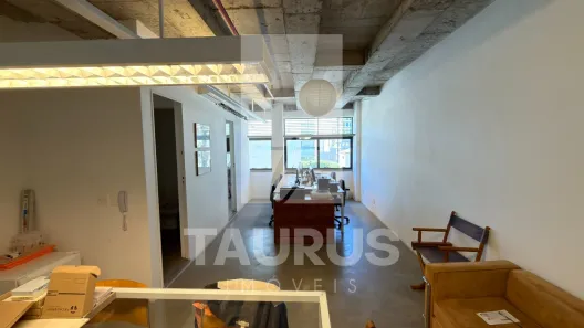 Sala Comercial para alugar, 52m² no Indianópolis, São Paulo