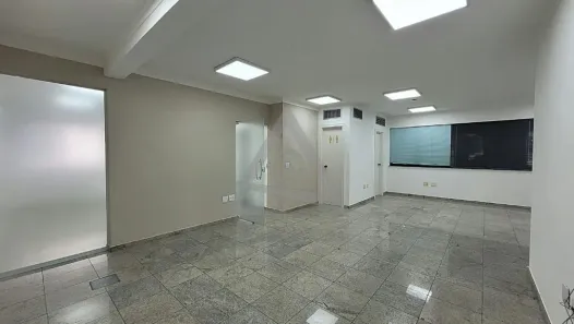 Sala Comercial para alugar, 87m² no Vila Itapura, Campinas