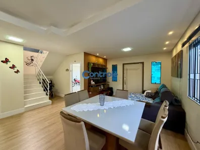 Casa com 5 Quartos à venda, 180m² no Praia Comprida, São José