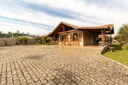 Casa com 3 Quartos à venda, 250m² no São Domingos, São José dos Pinhais