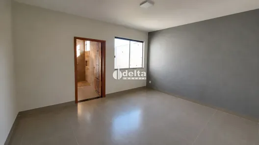 Casa com 2 Quartos à venda, 71m² no Jardim Holanda, Uberlândia