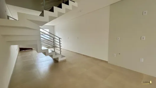 Sobrado com 3 Quartos à venda, 103m² no Comasa, Joinville
