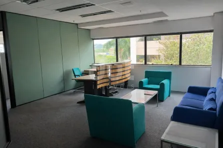 Sala Comercial com 3 Quartos para alugar, 135m² no Jardim Madalena, Campinas