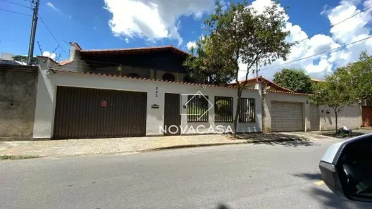 Casa com 4 Quartos à venda, 243m² no Itapoã, Belo Horizonte