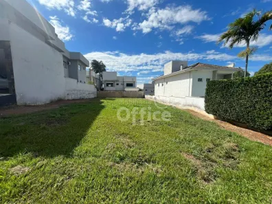 Lote/Terreno à venda, 420m² no Condomínio Vale dos Pássaros, Anápolis