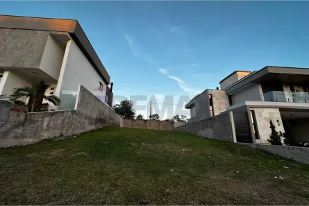 Lote/Terreno à venda, 300m² no Tomazetti, Santa Maria