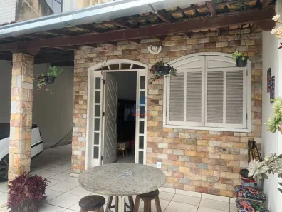 Casa com 3 Quartos à venda, 180m² no Jardim Riacho das Pedras, Contagem